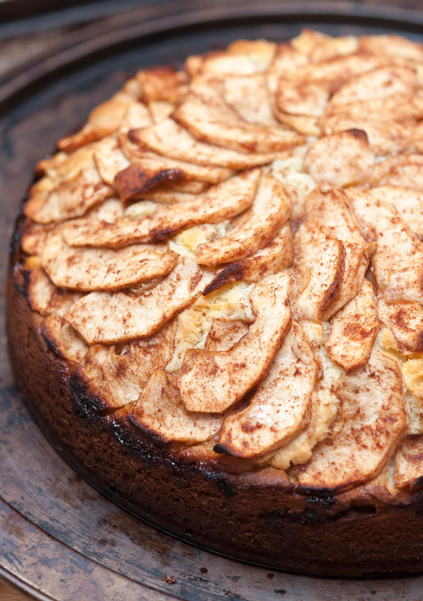 Irish Stout Gingersnap Cake